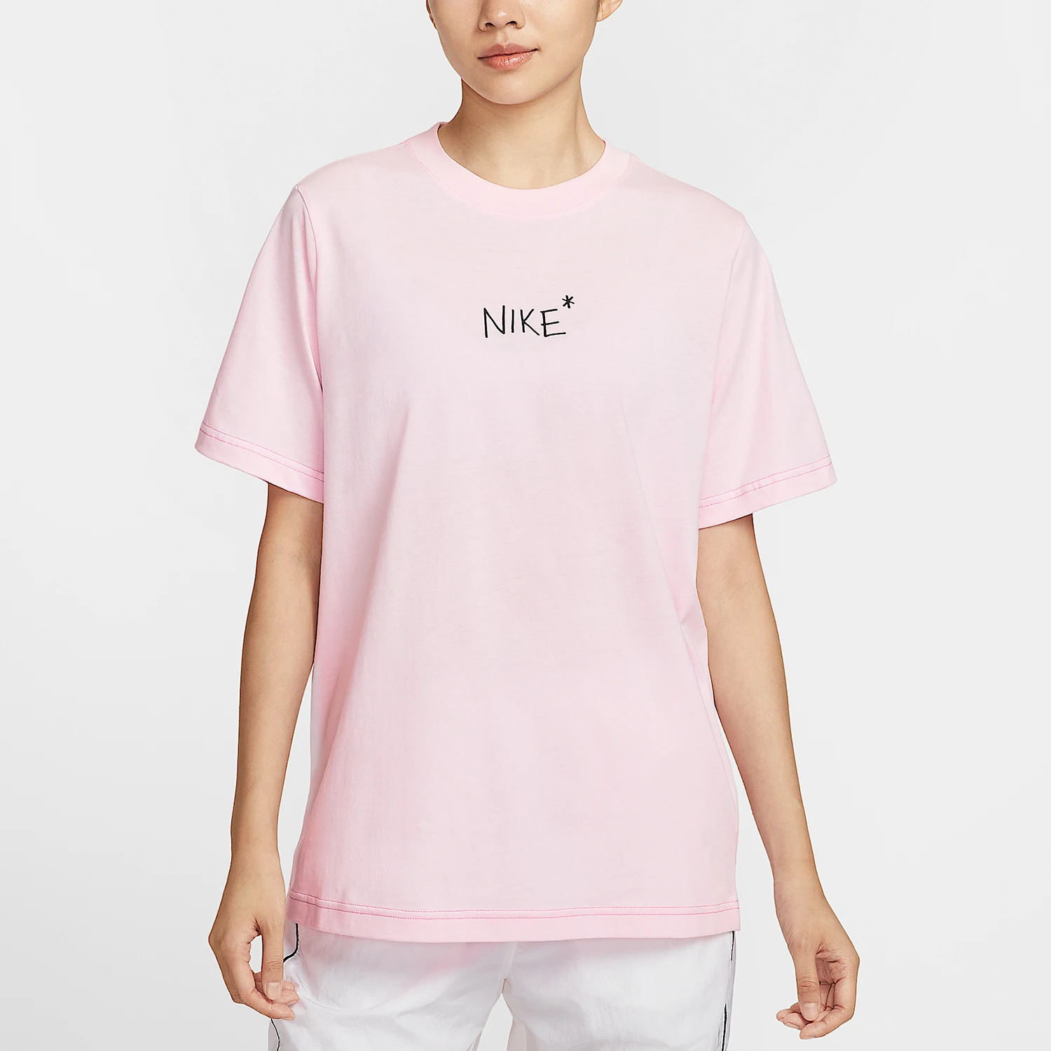 

Nike Summer Sportswear Women's Round-Neck Breathable T-Shirt II0451-663