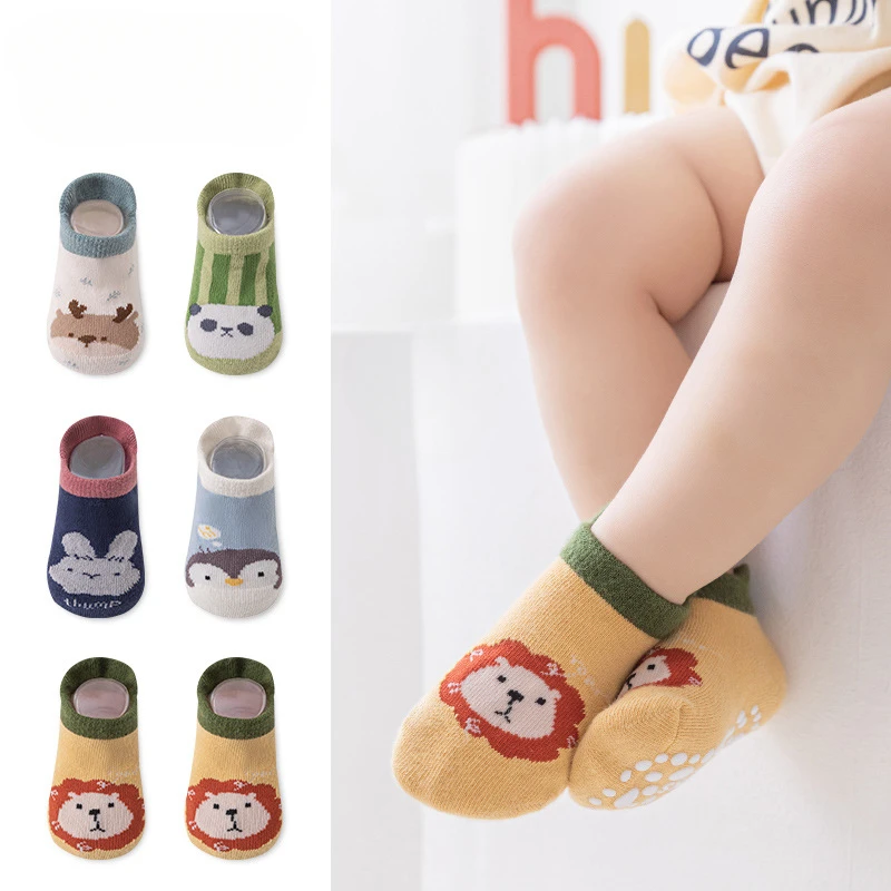 Zuhause Kleinkind Socken Cartoon Baby Anti-Rutsch-Boot Socke Säuglinge und Kleinkinder geklebt Trampolin Socke mutige Löwen Boden Socken