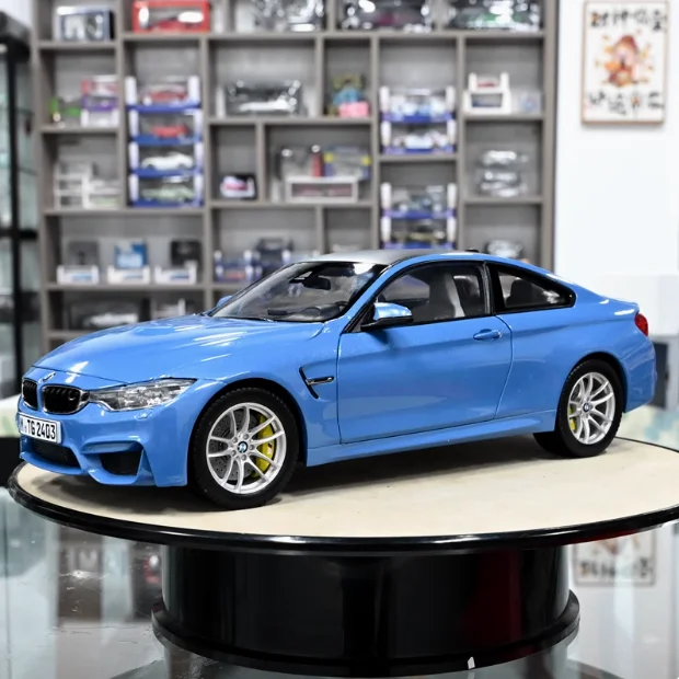 paragon 1:18 BMW M4 Coupe G82 open Alloy Diecast Metal Car Model Gifts Blue