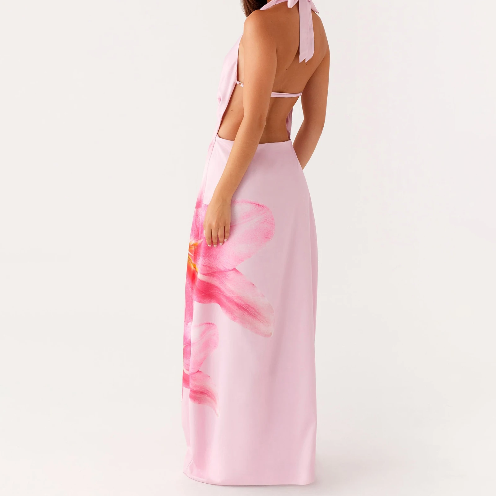 Combhasaki ผู้หญิง Elegant Lace-up Halter Cowl คอสายรัดปรับ Backless ดอกไม้พิมพ์ฤดูร้อน Silky ชุดยาว