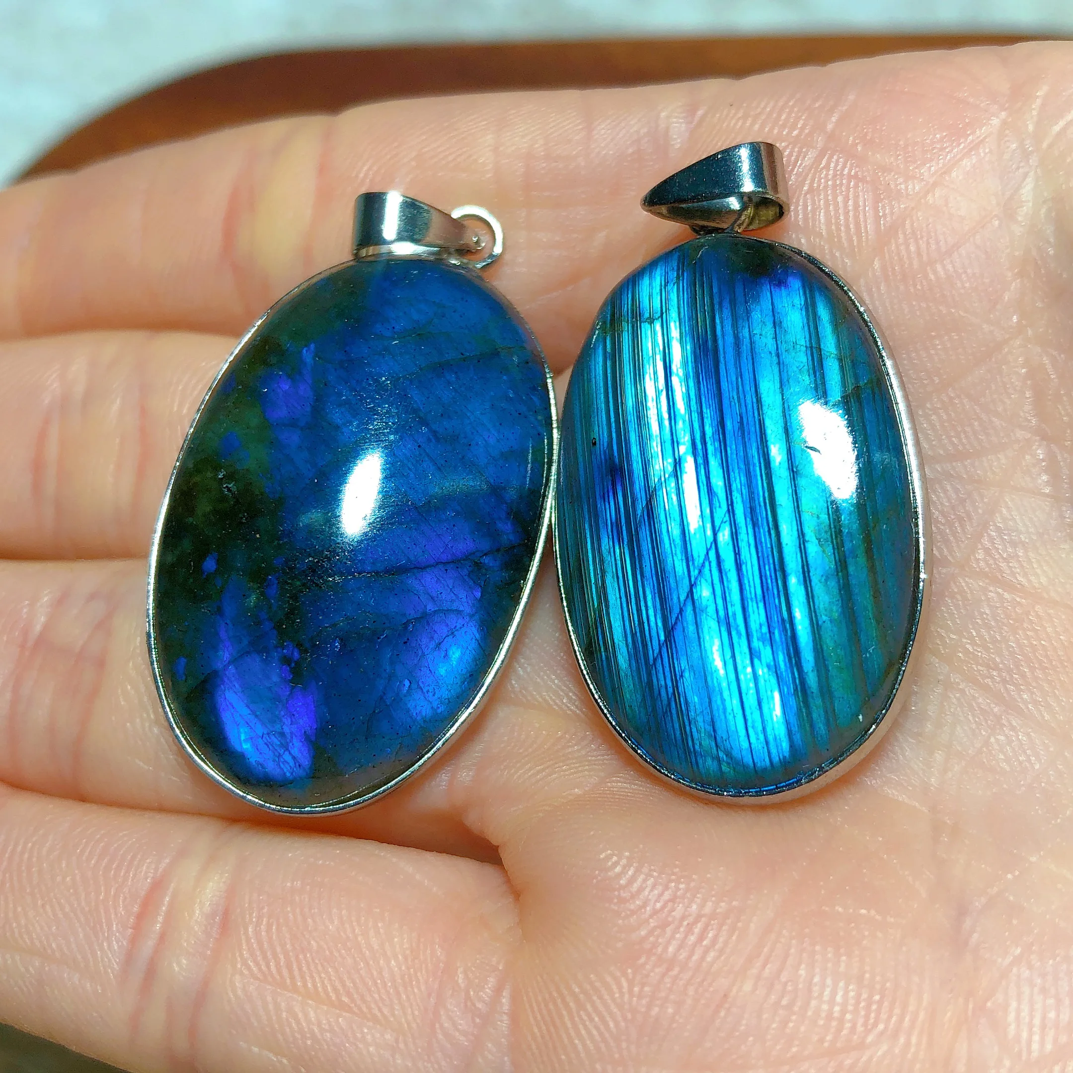 Natural Crystals Labradorite Pendant Blue Flashy Reiki Home Decorations Colorful Mineral Energy Gift