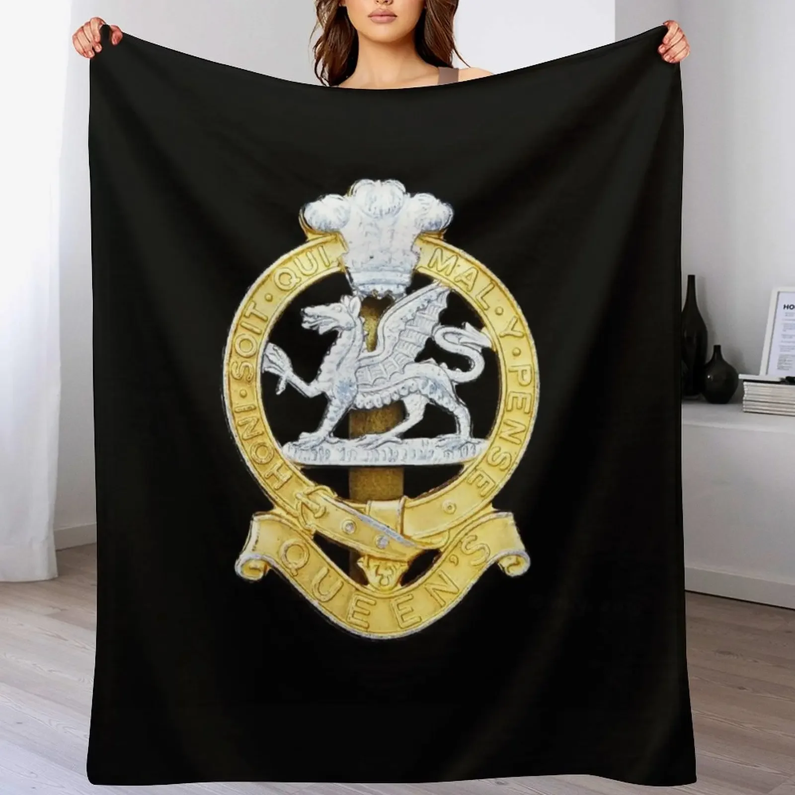 

Queens Regiment Cap Badge Throw Blanket Multi Use Warm Blanket for Living Room Bedroom