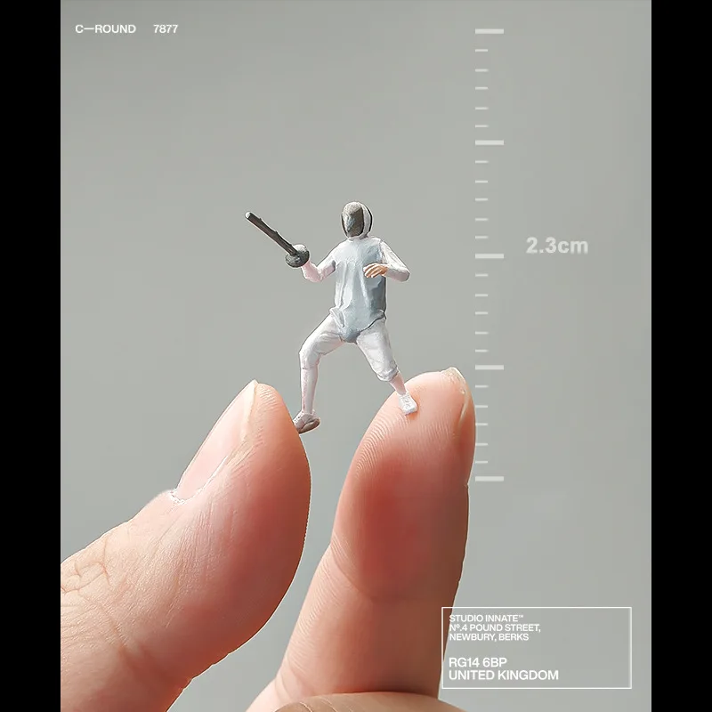 1/64 Fencing Event Miniature Doll Model Artificial Resin Action Figures Miniature Ornament Accessorie Photography Props Toys