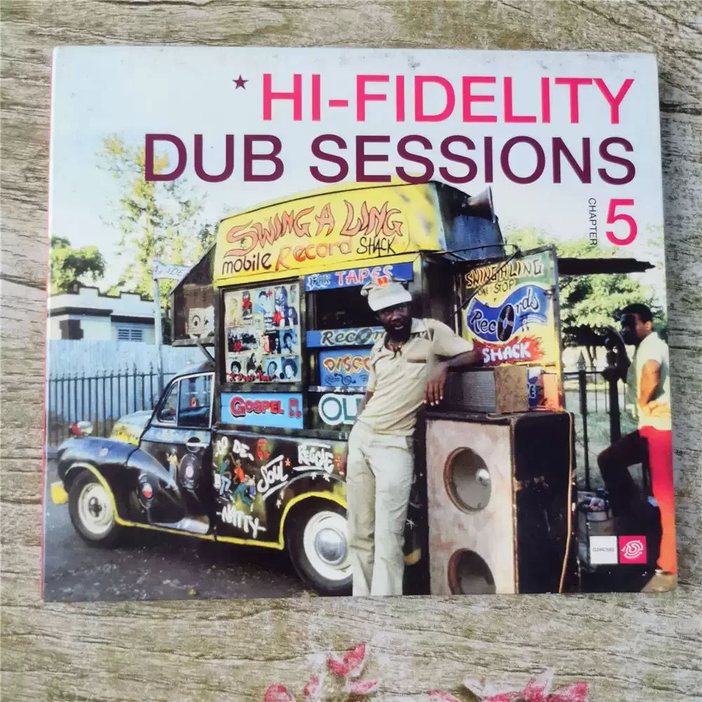 

CD Hi-Fidelity Dub Sessions 5. Стиль: покрывающий Dub, электронный, регги и другие стили, это многостильная музыкальная сборка.