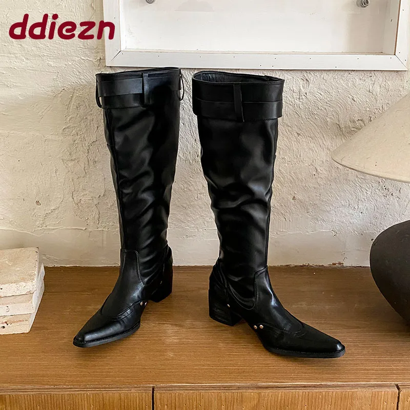 

Новые модные современные женские сапоги до колена с острым носком на каблуке, женская обувь с пряжкой, женские длинные ботильоны в стиле вестерн