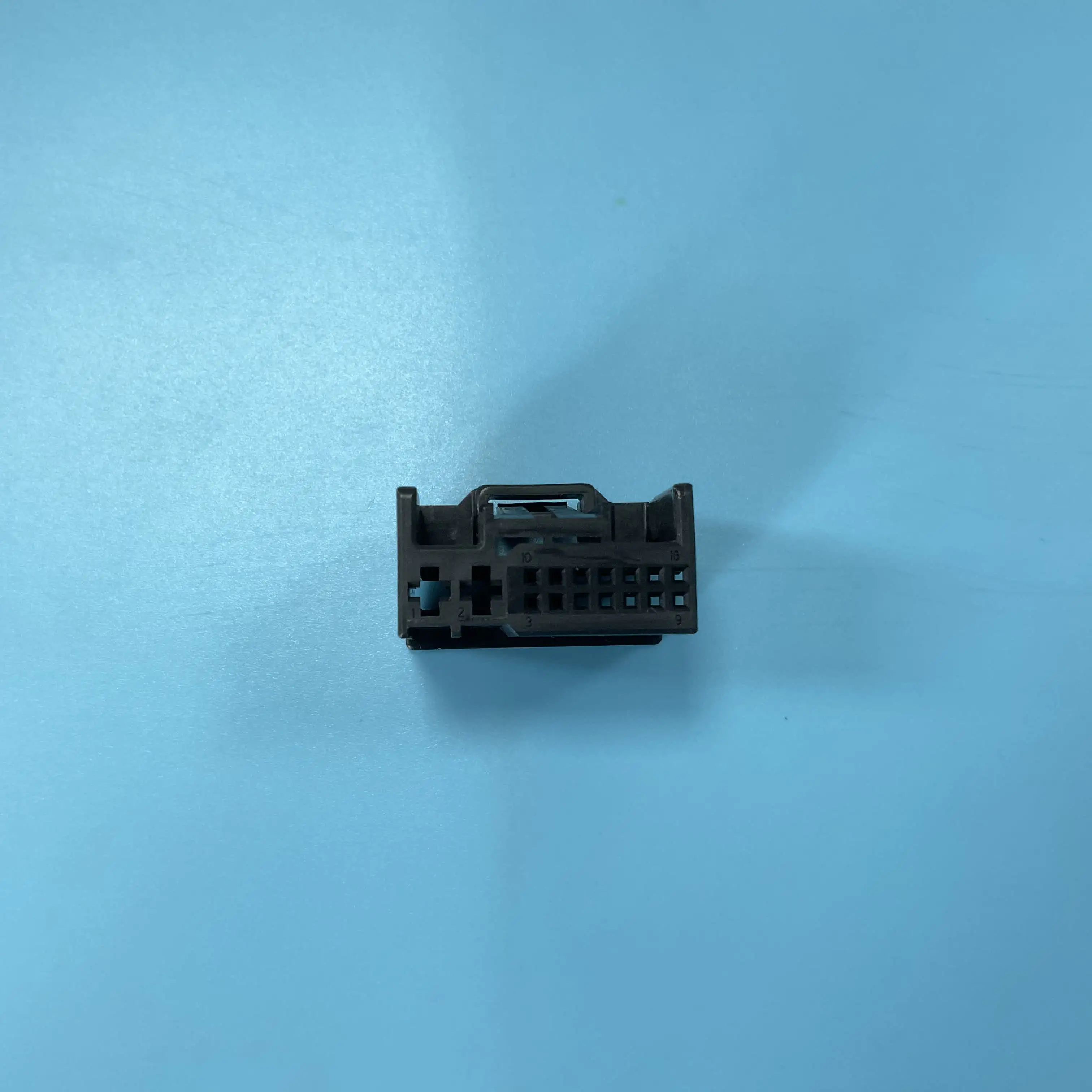1PCS 1241345-1/8E0 972 126 for Seat Back  Plug 16 Hole Harness Connector 8E0972126