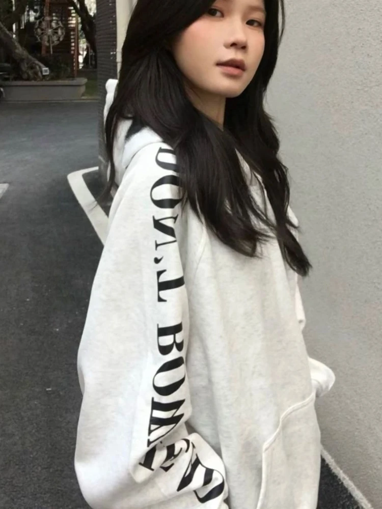 ملابس الشارع الأمريكية الرجعية هوديي القمم المرأة إلكتروني تصميم فضفاض عصري ملابس خارجية معاطف Harajuku موضة طباعة بلوزات غير رسمية