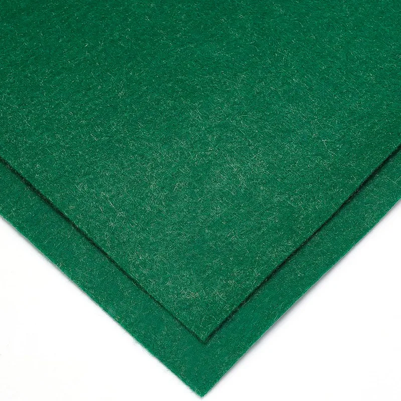 1Roll 10FT 15.75 Inch Wide Green Felt Fabric Sheet Nonwoven Felt Roll Padding Felt Fabric for Christmas Decor Cushion DIY Craft