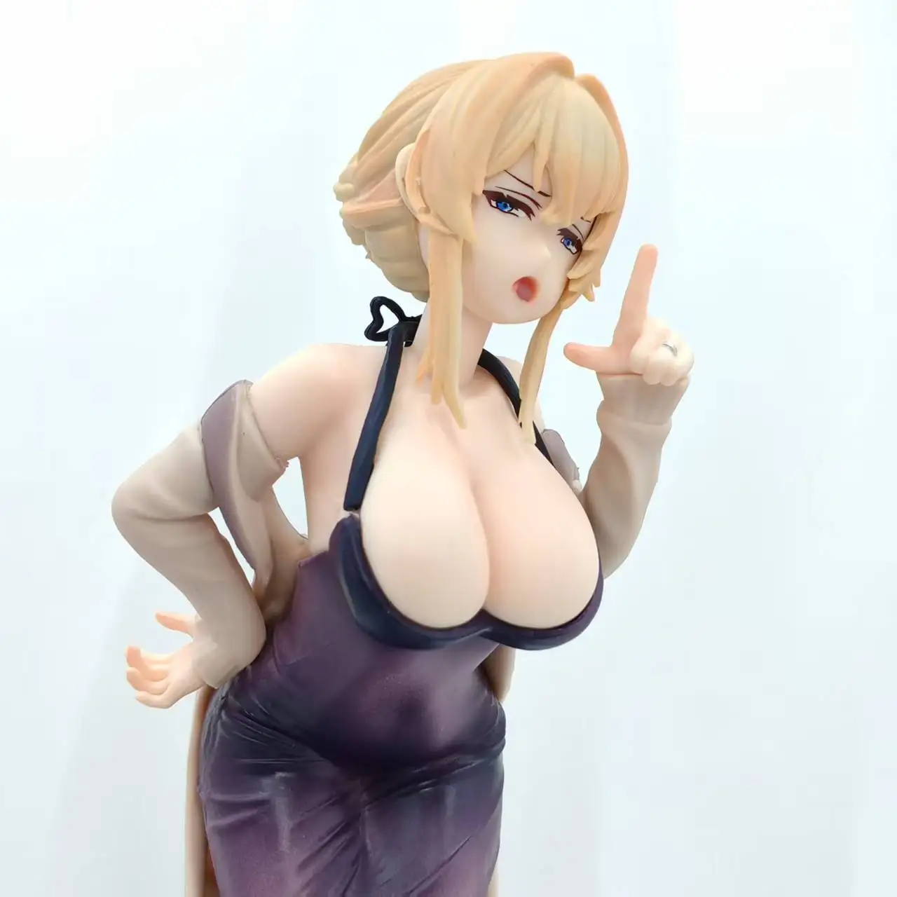 Figurine d'anime Flgmon Erin robe debout robe figurine d'action charmante fille Animation Anime décoration modèle cadeau