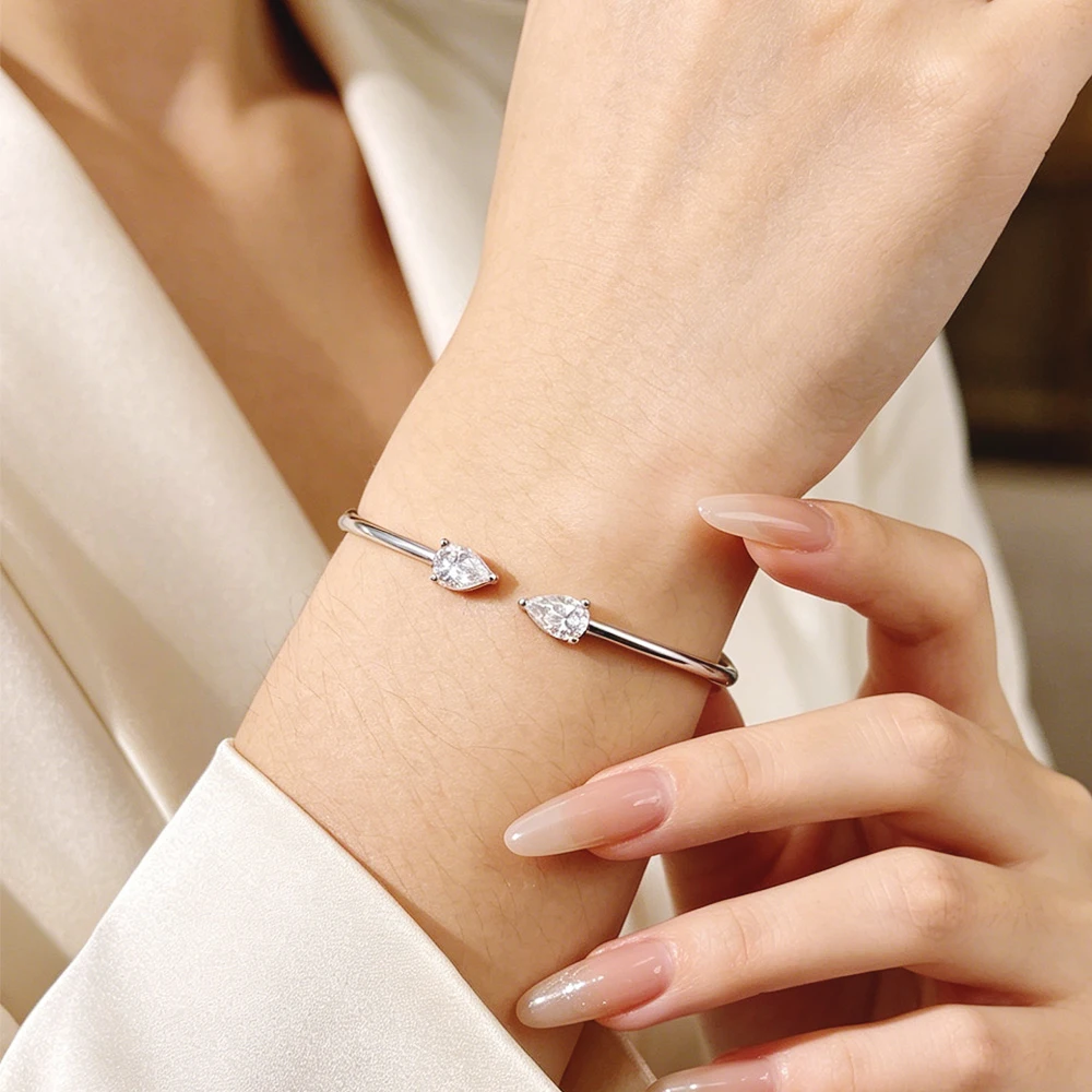 COSYA 2CT Birnenförmiger Moissanit Offener Armreif für Damen S925 Silber 18K Vergoldet Wassertropfen 2 Steine Verstellbarer Edler Schmuck – Detail 13