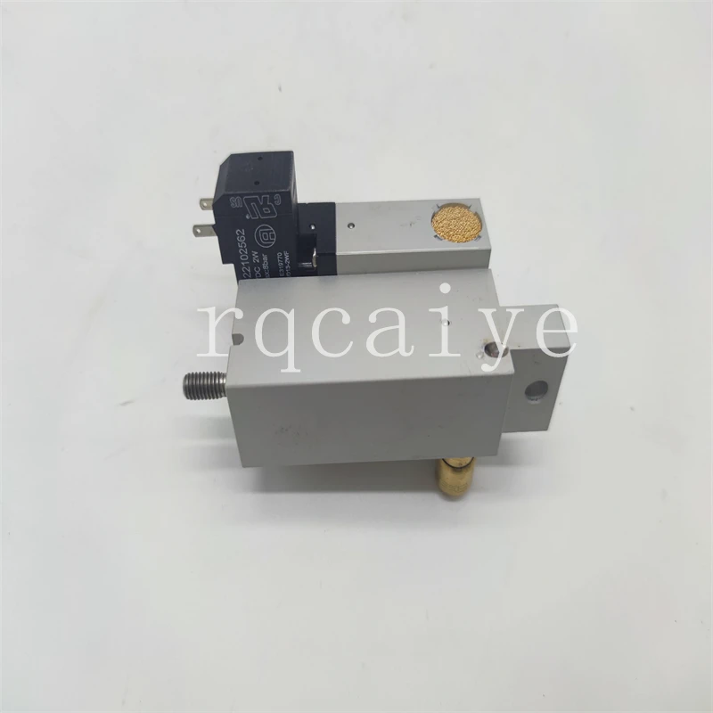 F4.335.056/04 Pneumatic Cylinder Ink Roll Clutch Solenoid Valve For XL105 Printing Machine