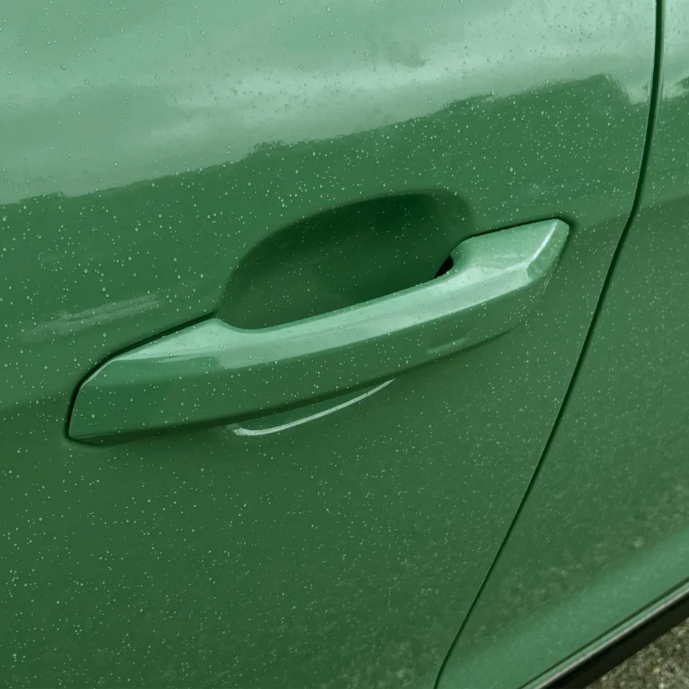 PET Auratium Green Car Vinyl Wrap Film Self Adhesive Glossy Color Change Film Bubble Free PVC Auto Body Decoration Decal Sticker