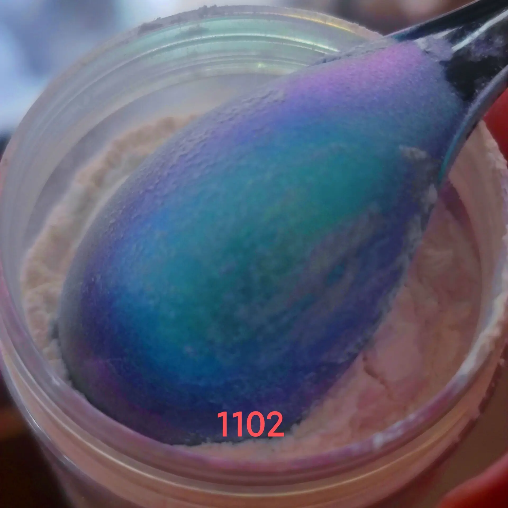 Iridescent White Chameleon Pigment Powder/Color Shifting Mica Powder/ Colorshift Car Paint Pigment Powder 1102