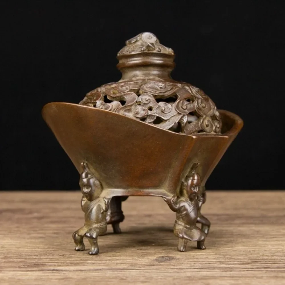 Home Decor: Four-Legged “Yuandao” Incense Burner with Foreigner Motif—A Zen-Inspired Buddhist Ornament