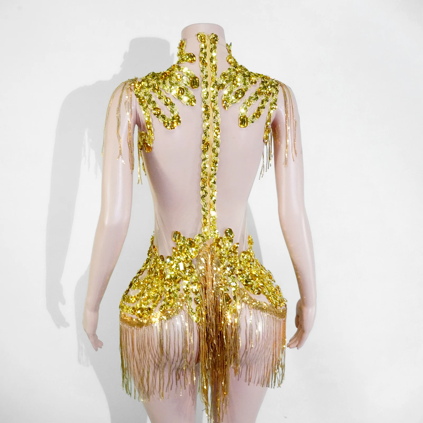Funkelnder Body mit goldenen Strass-Pailletten und durchsichtigen Fransen, Showgirl-Party, Nachtclub, Tanz, Bühnenauftritt, Drag-Queen-Outfit