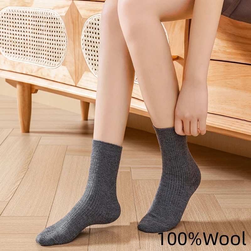 4 Pairs Unisex Women Men Crew Middling Socks High Tube 100%Wool Socks High Quality Sports Socks Solid 4Pairs/Lot