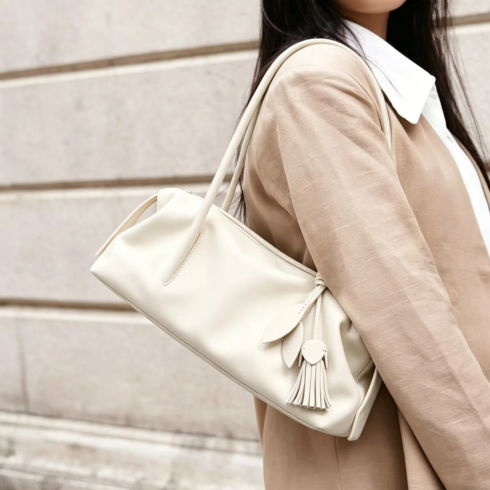 Korean Version Senior Sense Pillow-style Bag Fashion Simple Handbag City Girl Commuting Genuine Leather Underarm Shoulder Bag