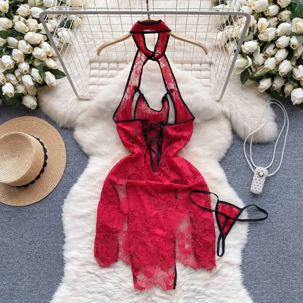 セクシーなホルターネックレディースミニドレス中空アウトセクシーなレースドレスホットスリットボディコン睡眠ドレス女性のエロランジェリーパジャマドレス