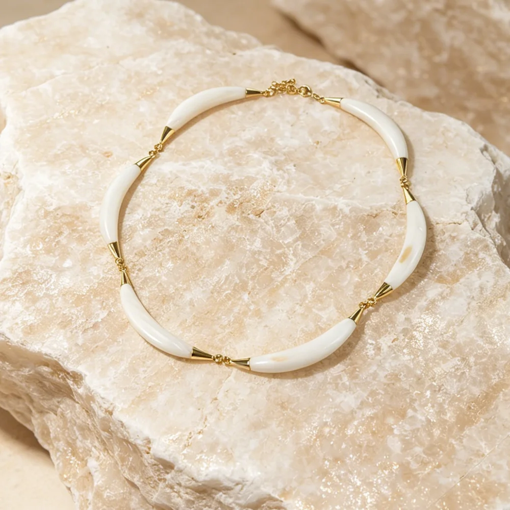 Quiet Luxury Segmented Arc Choker Necklace Golden Plated White Mother of Pearl Bulk for Business Casual Wear N2C1020