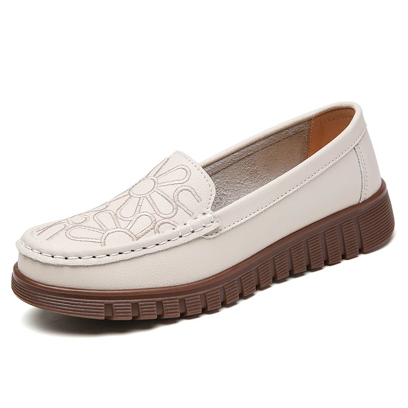 Neue leichte rutsch feste bequeme Mode lässig bestickte Damen Mutter Leder flache Schuhe plus Größe 41 Sandalen