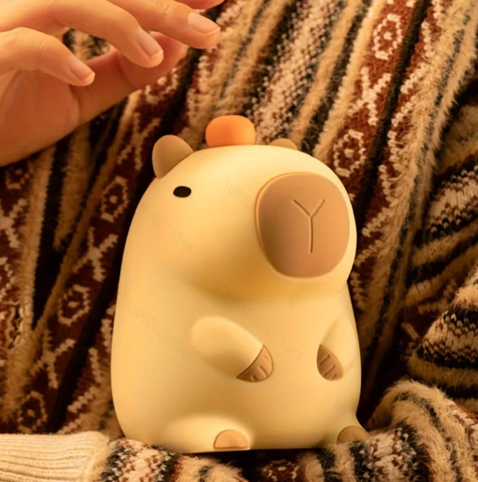 

Adorable Capybara LED Night Light - Rechargeable, Dimmable SiliconeLamp for Bedroom & Bedside - Perfect Birthday Gift