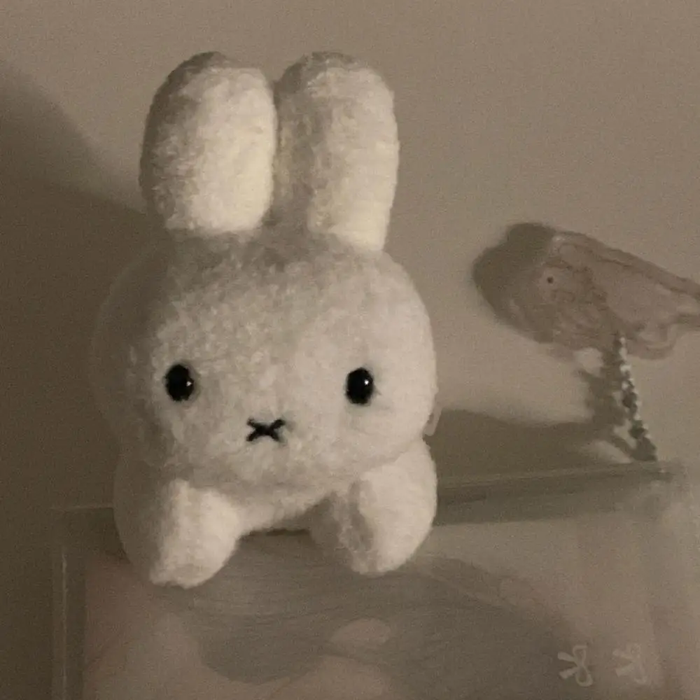 Estatueta de palmeira fofa de Miffy Super fofa mini coelho branco brinquedo de pelúcia pingente Kawaii, o melhor presente para amigos
