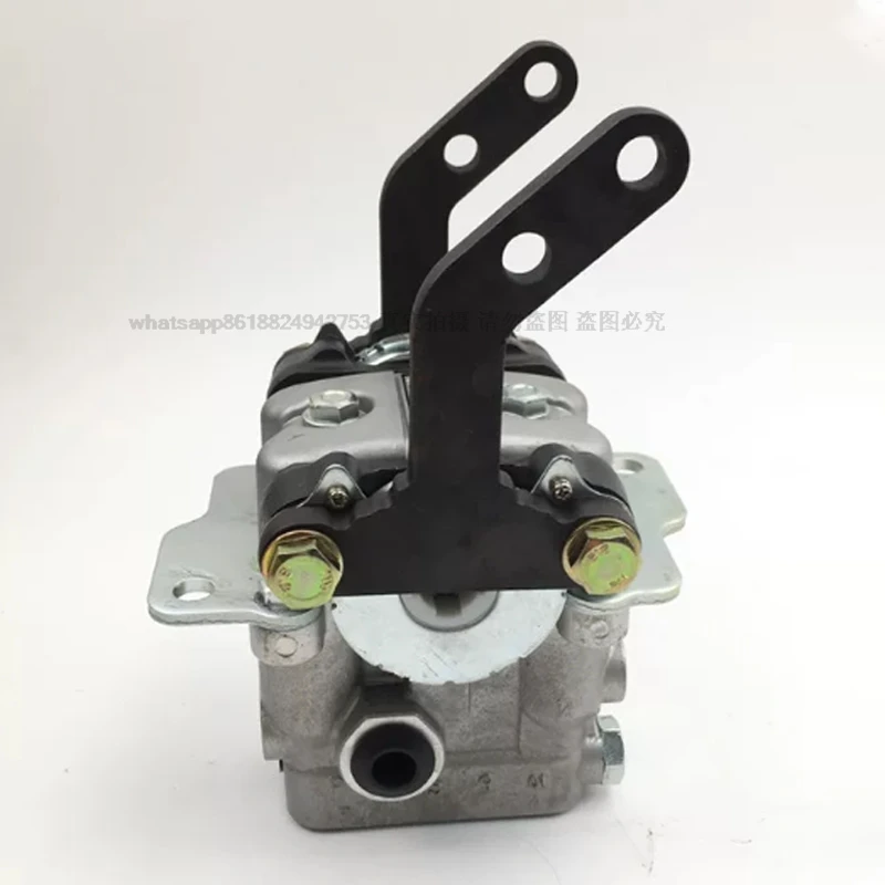 

good For Komatsu PC60 120 130 200 220 360-7 excavator walking foot valve pilot control valve