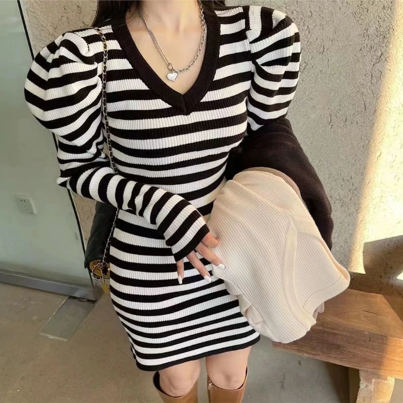 Robes rayées au Crochet pour femmes, tendance, liquidation élégante, haute qualité, automne hiver, coréenne, moulante, robe en tricot