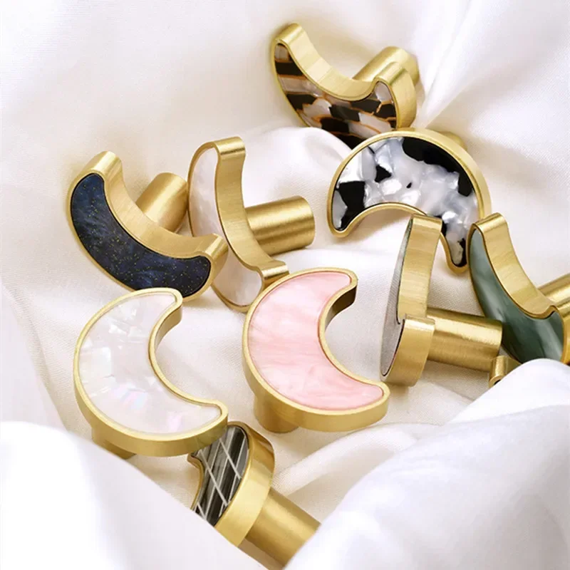 Creative Yellow Cabinet Handle New Chinese Children's Room Knob Drawer Brass Handle Personalized Crescent Shell Handle