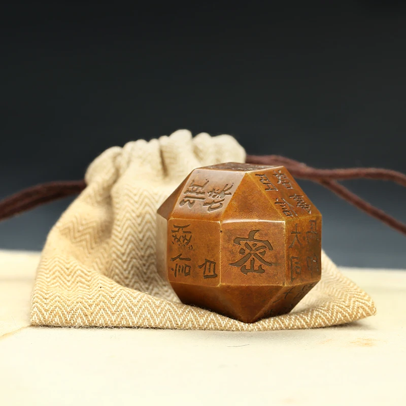 Vintage Chinese Painting Xuan Paper Paperweights Portable Bronze Paperweight Creative Polyhedron Chinese Calligraphy Pisapapeles