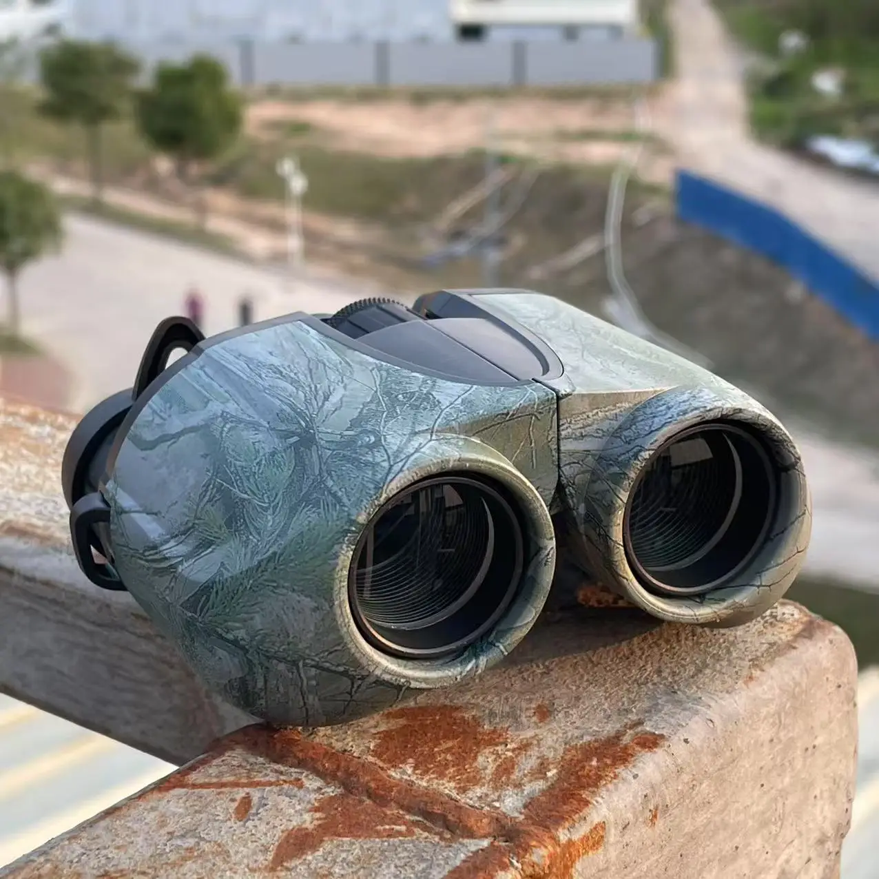 

Camouflage Compact Paul 10x25 Binoculars - Pocket-Sized, Lightweight & Stealthy, Perfect for Outdoor Adventures
