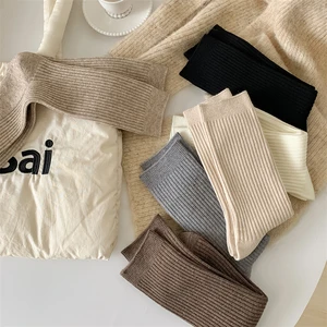 Çoraplar, retro, japon tarzı, kadınlar ve kızlar için, sonbahar için yeni olan sıcak, siyah beyaz, basit, gündelik, çizgili, gevşek, nefes alabilen Düşük viskoziteli reçinede 6 büyük satış-no. 1