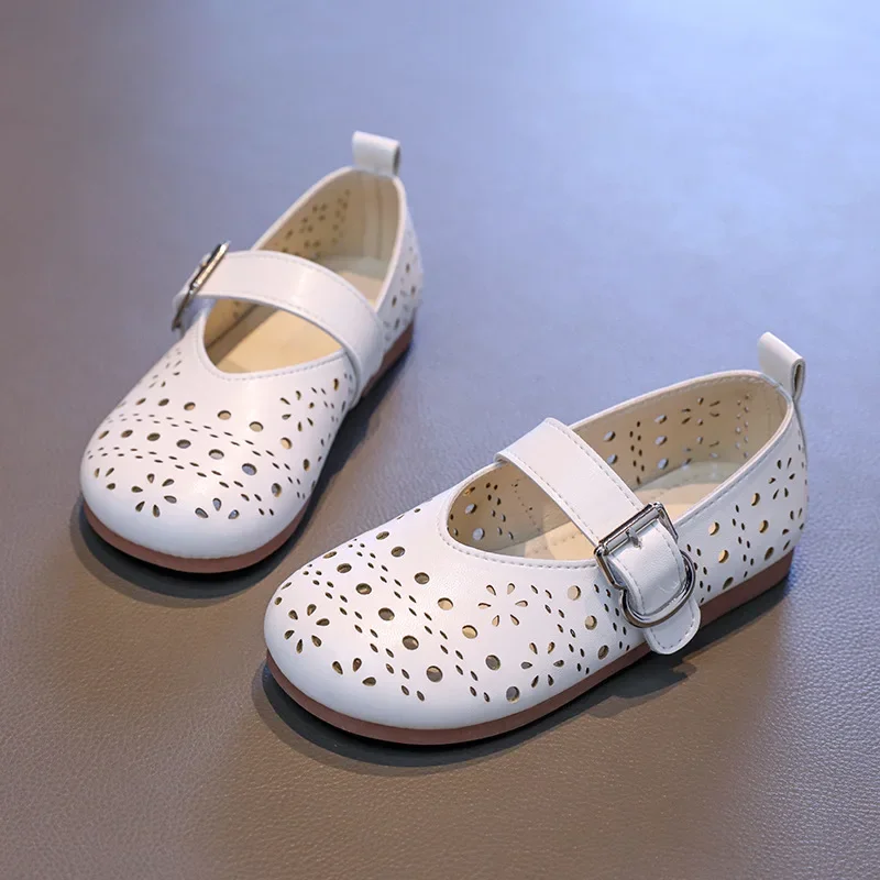 

Children's Leather Shoes 2025 New Girls' Princess Shoes Summer Soft Sole Shallow Mouth Flat Bottom Kid's Casual Shoes Silver