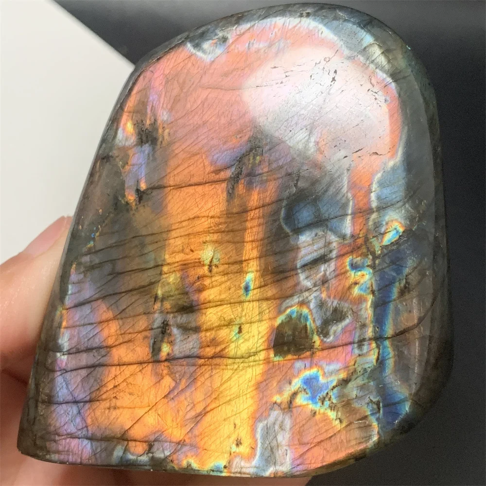 

Natural Lucky Color Purple Light Labradorite Specimens Standing Well-polishd Yellow Blue Light Labrador Stone Ornaments Pendants
