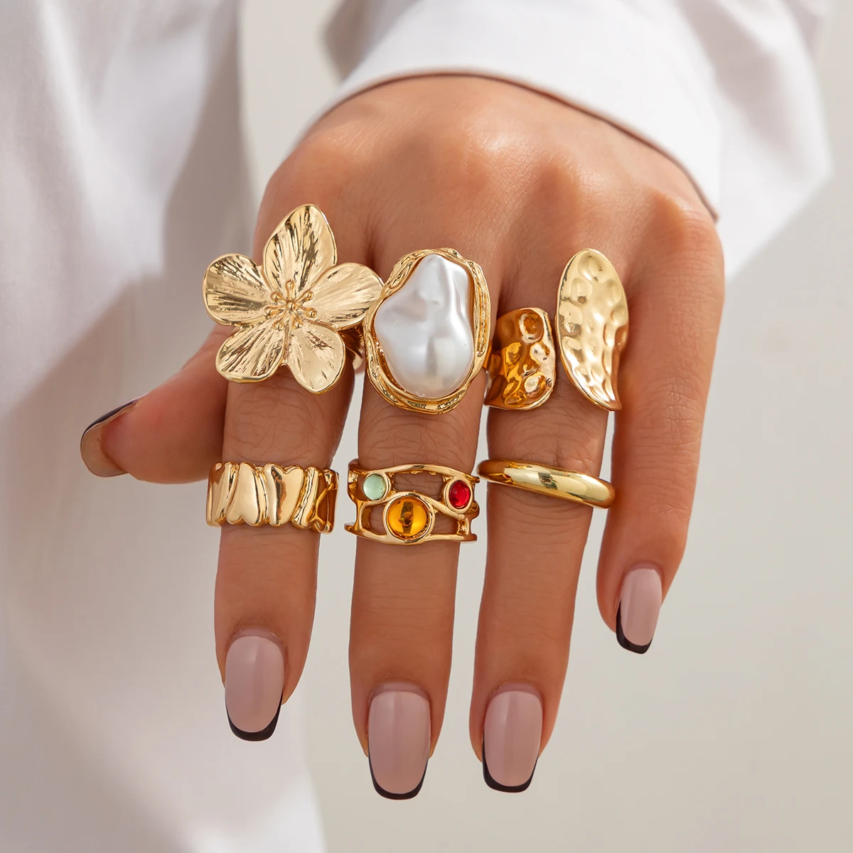 Salircon Punk Übertrieben Metall Finger Ringe Set für Frauen Männer Vintage Elegante Kristall Imitation Perle Offene Ringe Luxus Schmuck