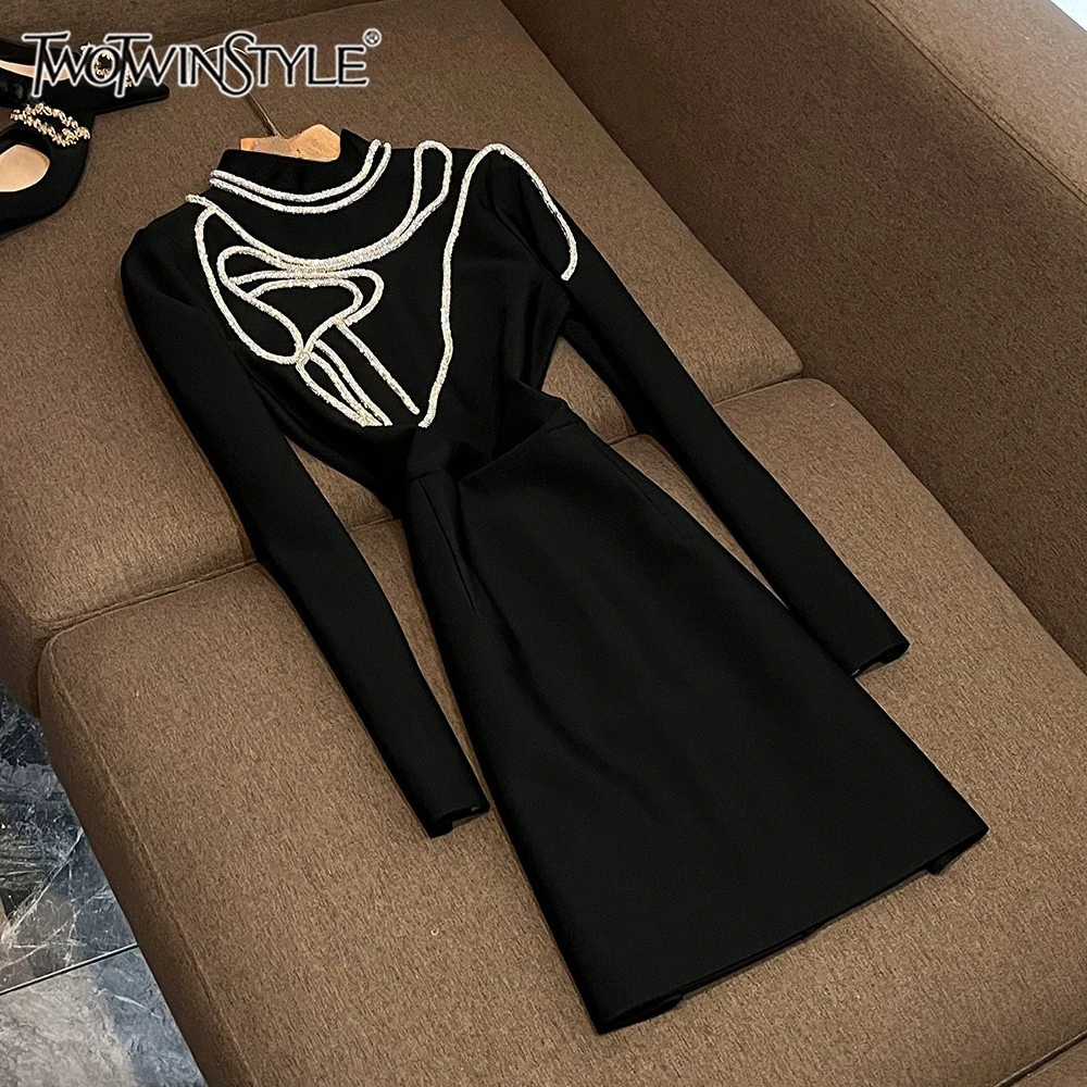 

TWOTWINSTYLE Элегантные платья для похудения со складками для женщин, летнее милое мини-платье с круглым вырезом и длинными рукавами и высокой талией KDR554645