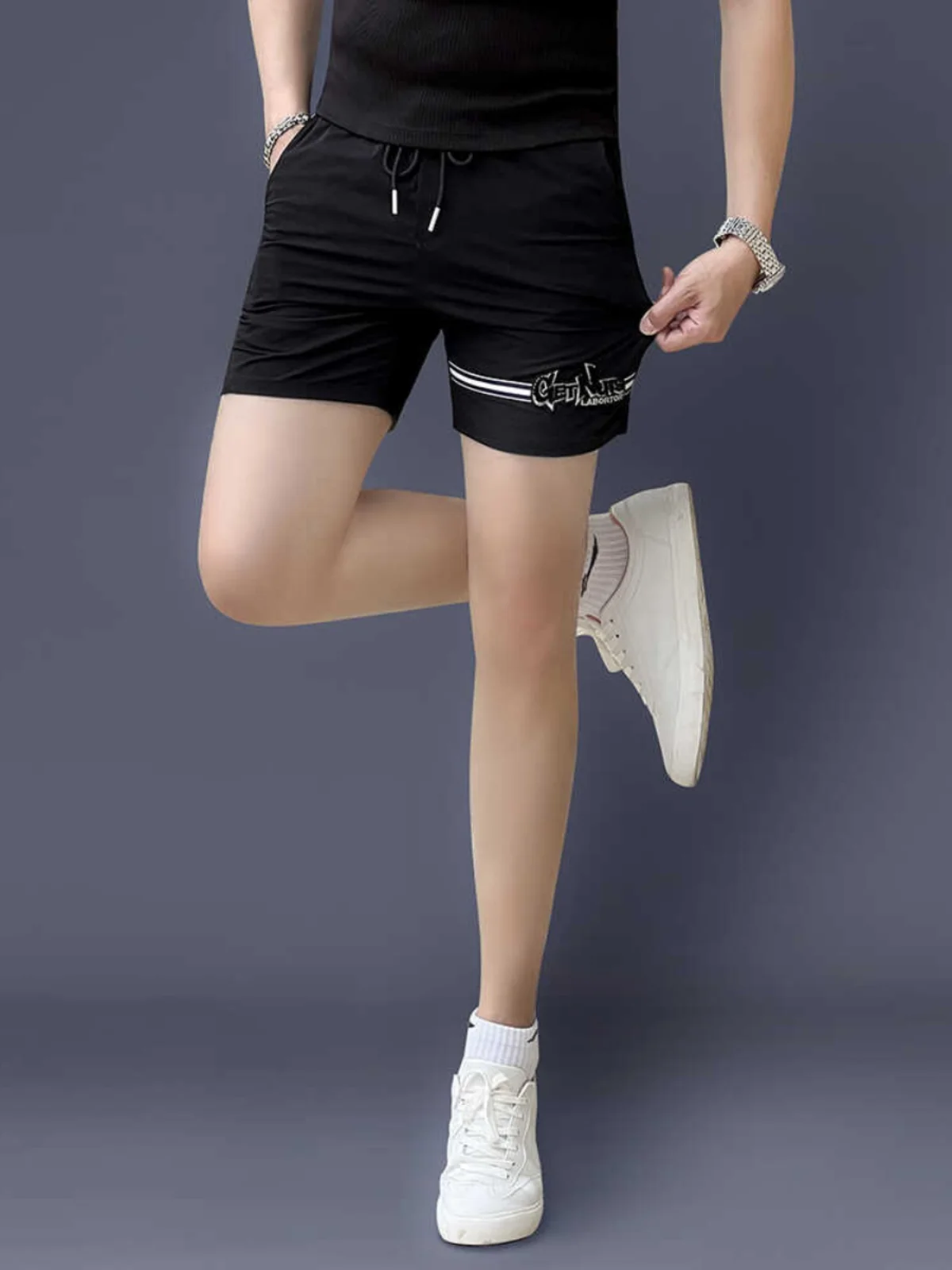 

Men's Slim Fit Ice Silk Three-quarter Length Shorts Quick Dry Lightweight Summer Casual Pants Fashionable Sporty Style