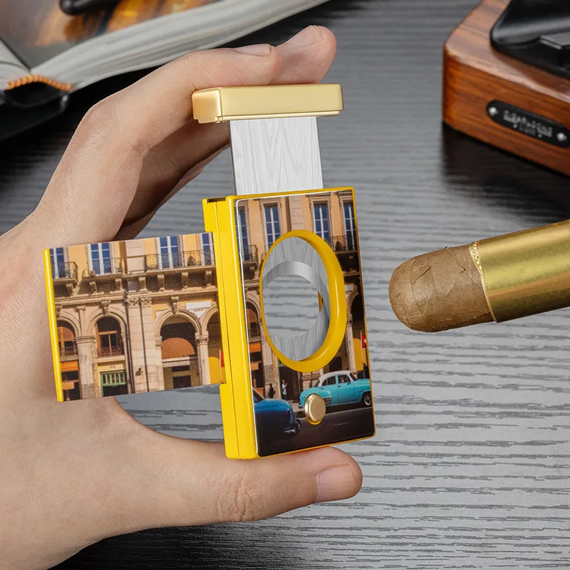Creative Stainless Steel Cigar Cutter with Sharp Blade Smooth Flat Cutter Personalized Appearance Scissors Gift Box
