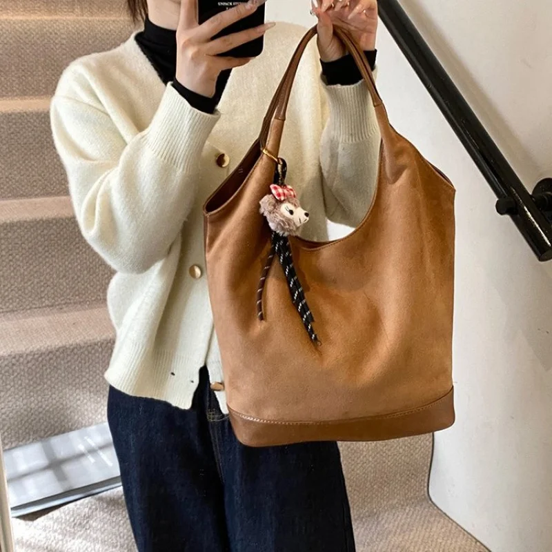 

Trendy Designer Paris Fashion Messenger Bag Practical For Leisure Women With Large Capacity Chic