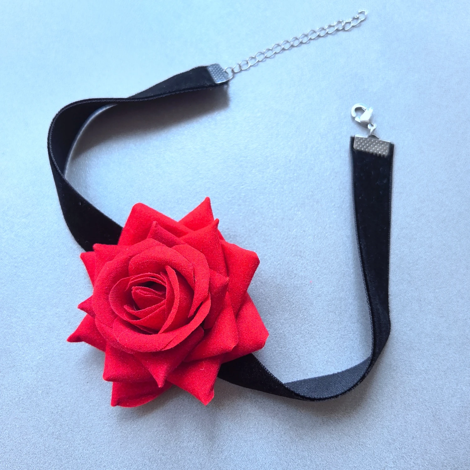 1pcs Red Velvet Rose Flower Choker Necklace Stainless Steel Neck Circel For Women and Girls in Party