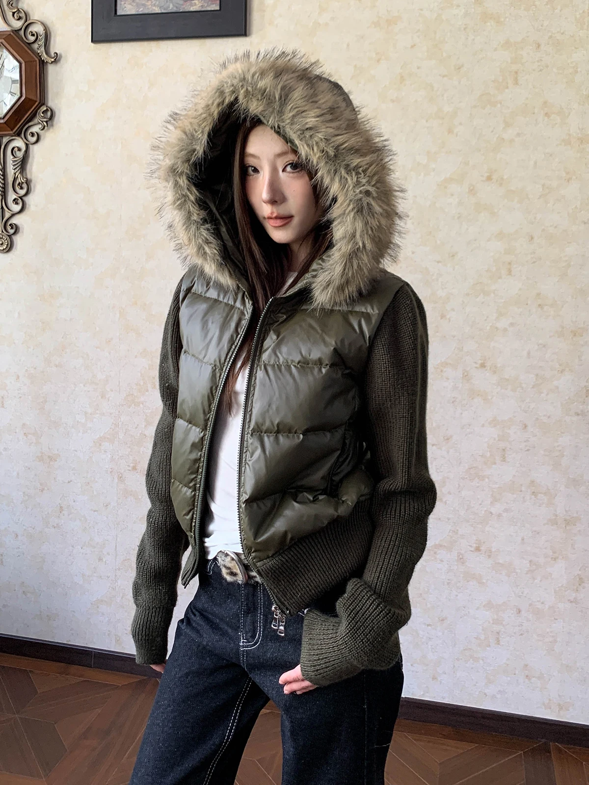 

Millennial Spicy Girl Knitted Sve Patchwork Slim Fit down Jaet Women's Faion Autumn Winter Coat with Fur Collar Design