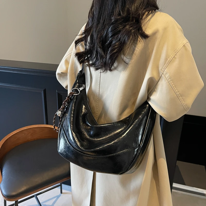 Casual Versatile Women's Large Capacity PU Leather Single Shoulder Crossbody Bag Fashion Trendy Retro Commuting Storage Bags