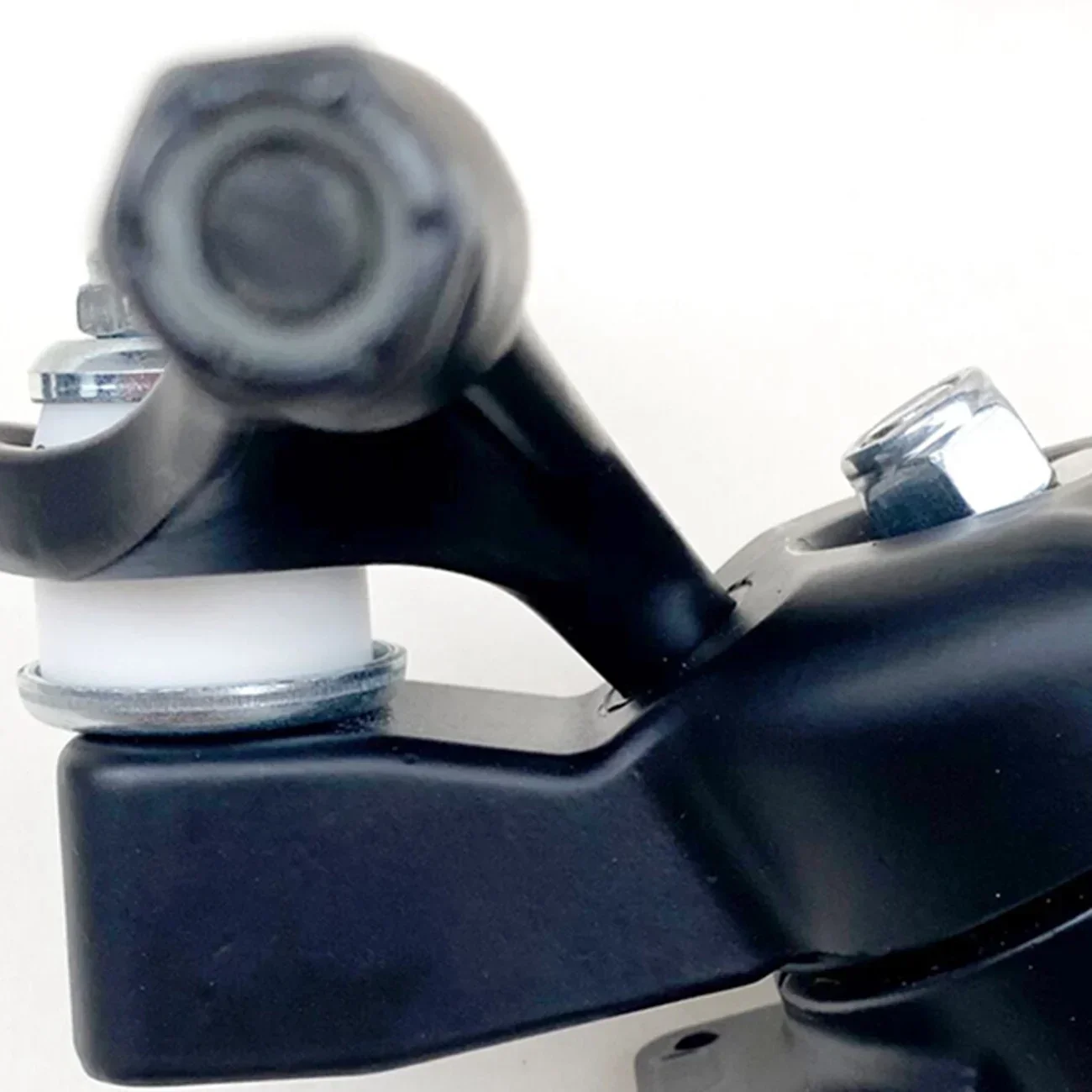

-Land Surfboard Trucks For Yow Meraki System Enhanced Edition Front And Rear Trucks,Black+Red Spring