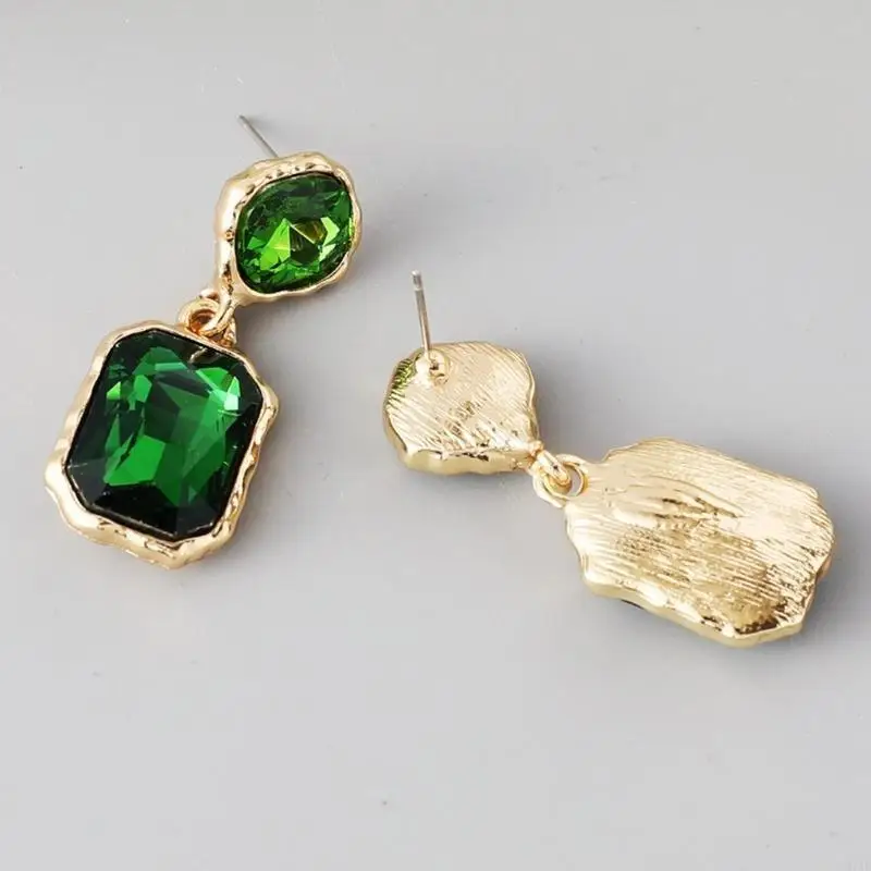 91AF Cubic Zirconia Ear Studs Secure Locking Mechanism Portable Designs for Long Hours or Active Lifestyles