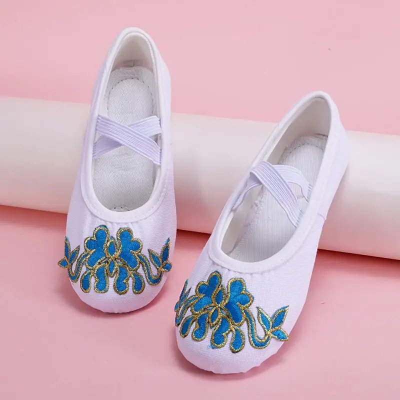New Sweet Embroidery Ballet Dance Shoes Satin Soft Sole Gymnastics Shoes Kid Cartoon Lovely Practice Dance Footwear Casual Shoes