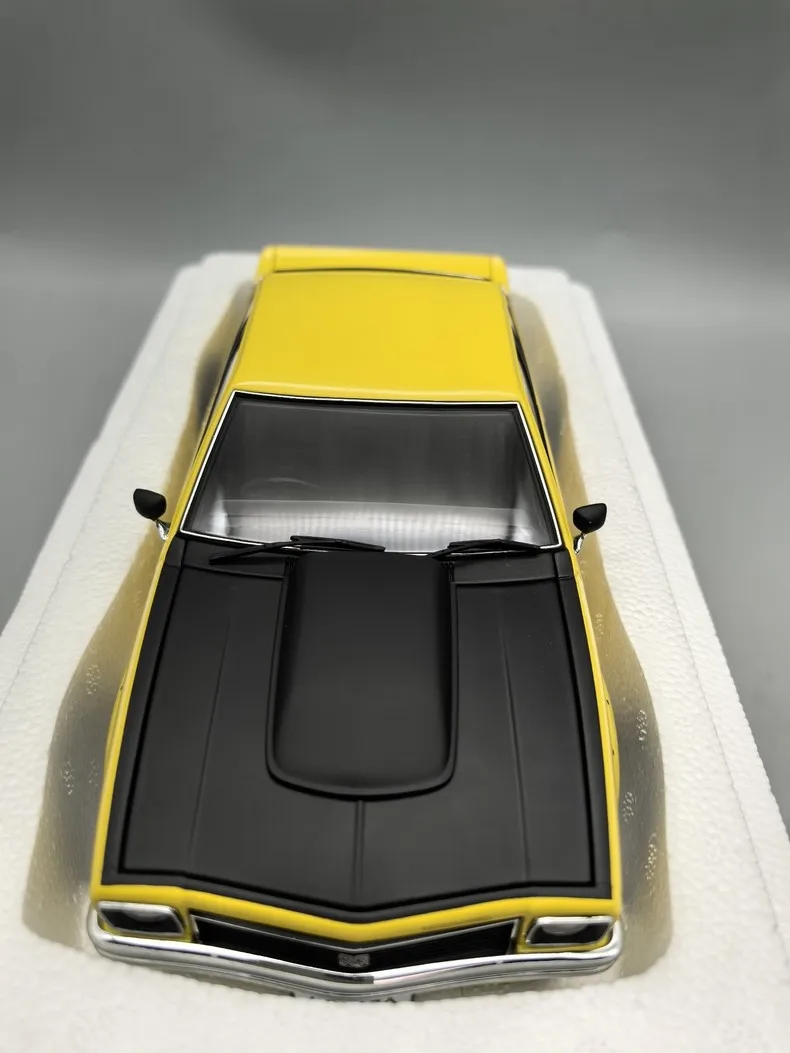 Autoart 1:18 LX TORANA SS A9X OPTION Yellow Simulation Limited Edition All Open Alloy Metal Static Car Model Toy Gift