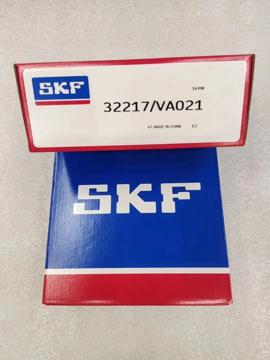 SKF 32217 Single Row Tapered Roller Bearing SKF32217