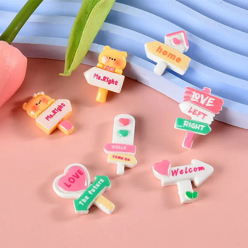 20Pcs Cartoon Small Bear Signpost Resin Material Earrings Necklaces Hairpin Craft Accessories DIY Scrapbooking Charms Applique