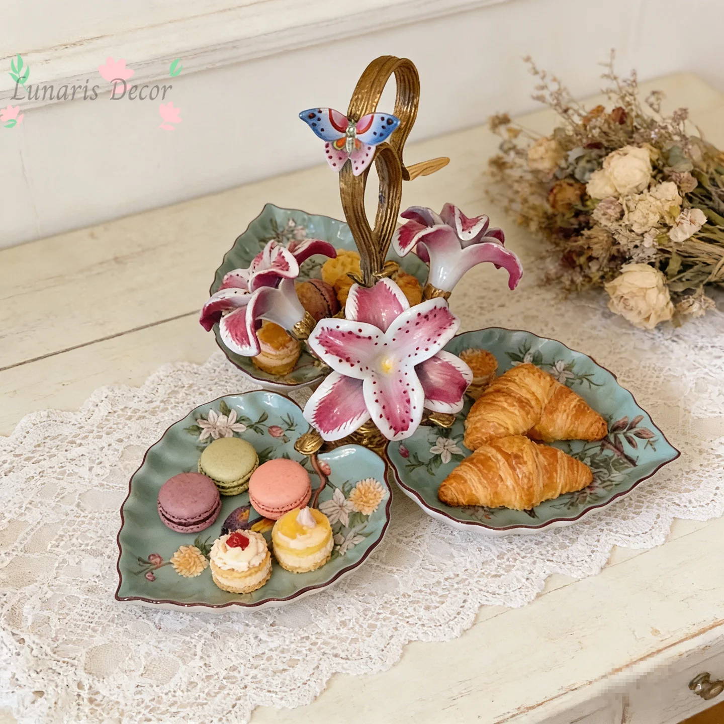 French retro brass ceramic three-grid dim sum tray, lily butterfly afternoon tea storage tray, light luxury jewelry tray