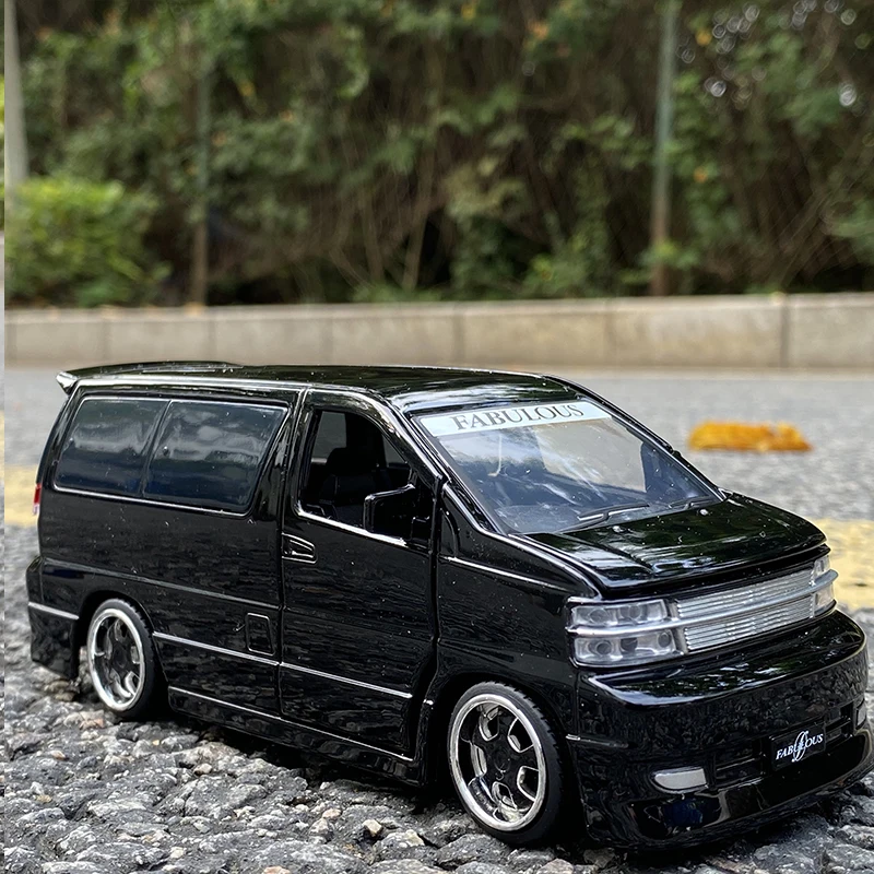 1:32 Nissan Elgrand FABULOUS MPV Alloy Car Model Diecast Metal Toy Car Model Simulation Sound and Light Collection Kids Toy Gift